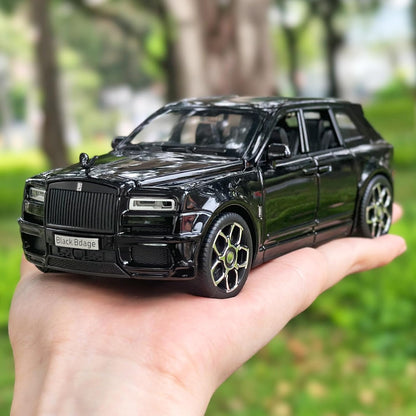 Luxury Die-Cast Executive SUV Toy – Premium Metal Model with Display Case